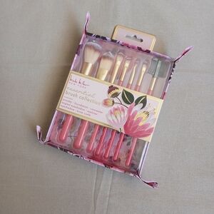 Nicole Miller Essential Brush Collection